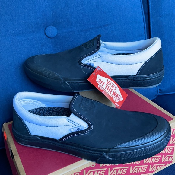 Vans WMNS BMX Slip-On Dak Black/White Sneakers - Picture 11 of 16